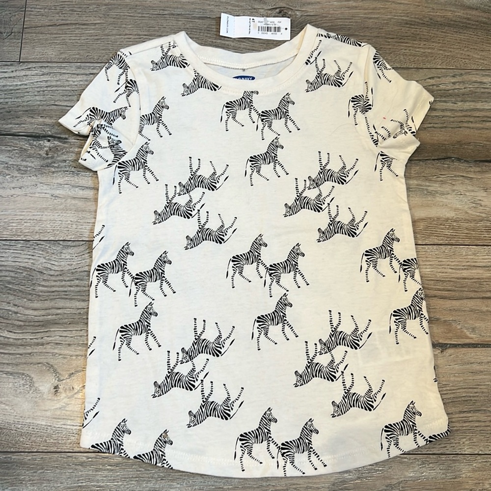 New Old Navy Zebra Tee